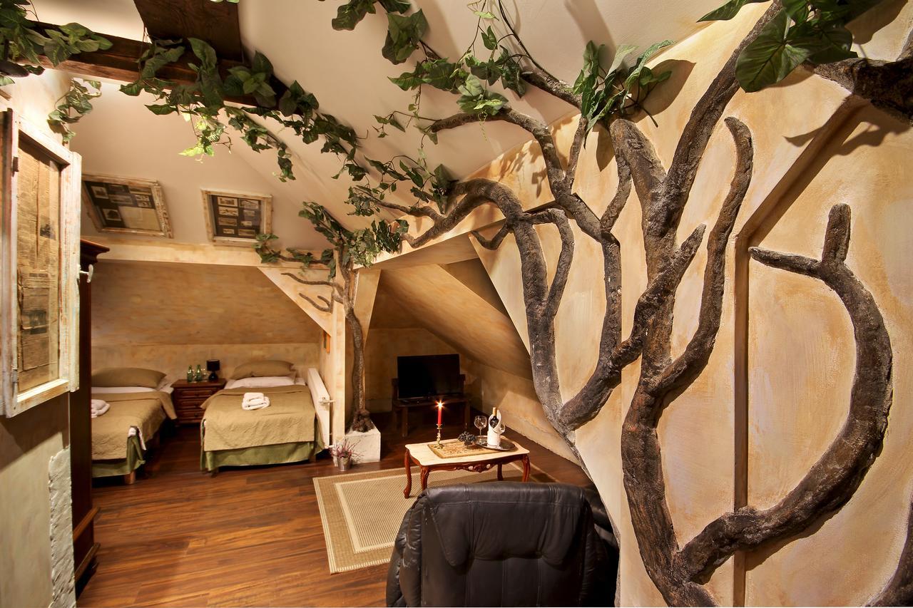 Dwor Bed & Breakfast 3*